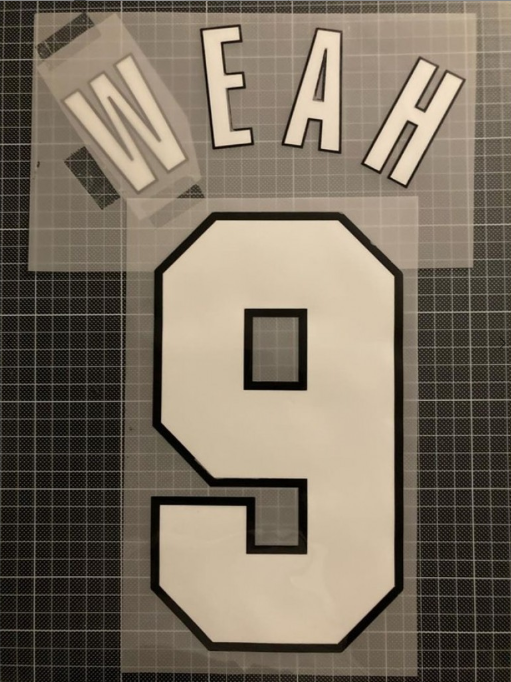 Weah #9 1998-2000 Player Size AC Milan PLASTIC Home Nameset UK STOCK