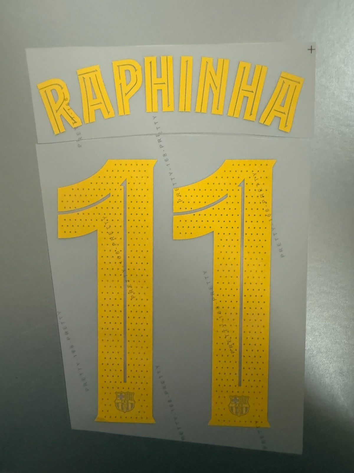 Raphinha #11 2025-2026 Home Barcelona Player Size Nameset UK stock