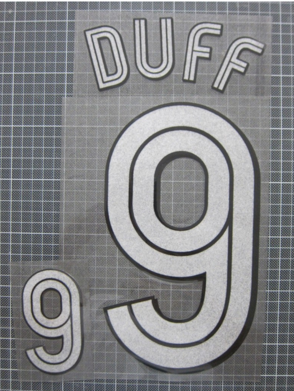 Duff 9 Ireland World Cup 2002 Home Player Size Nameset