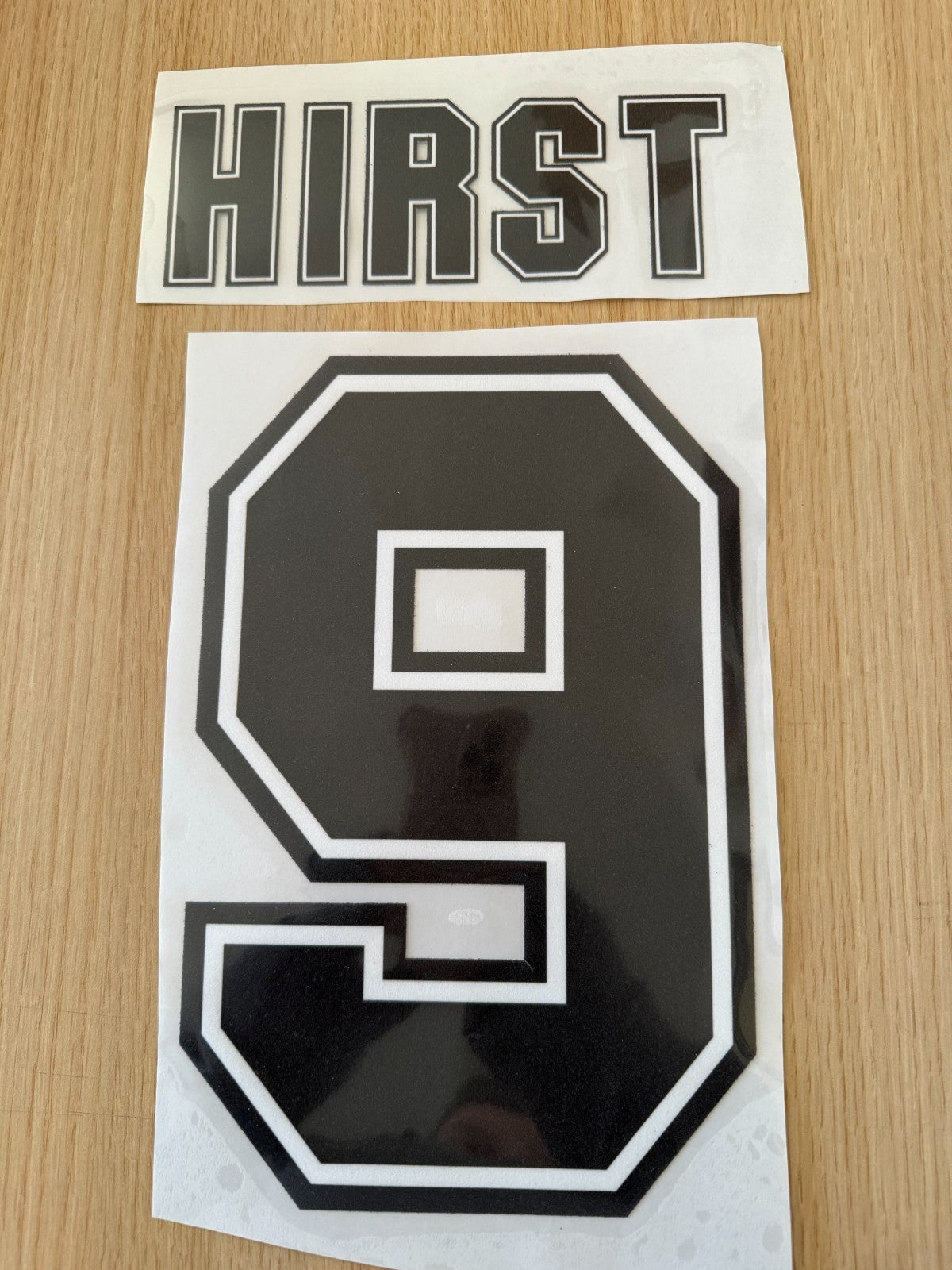 Hirst #9 1995-1997 Sheffield Wednesday Home Felt Player Premier League Nameset