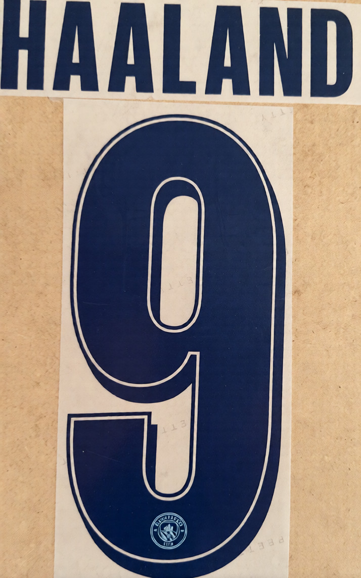 HAALAND 9 2025/2026 MANCHESTER CITY PLAYER SIZE Nameset