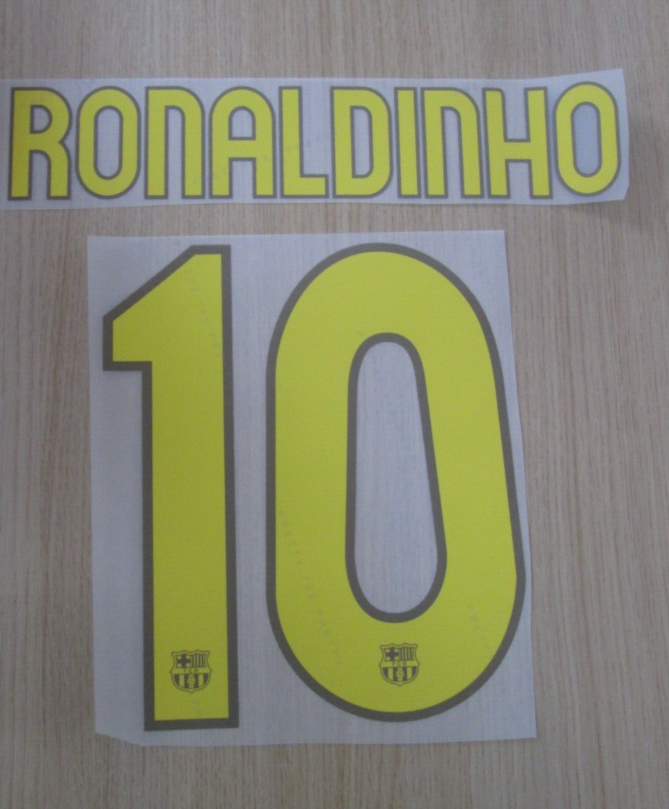 Ronaldinho #10 2006-2008 Barcelona Player Size Yellow Nameset UK stock