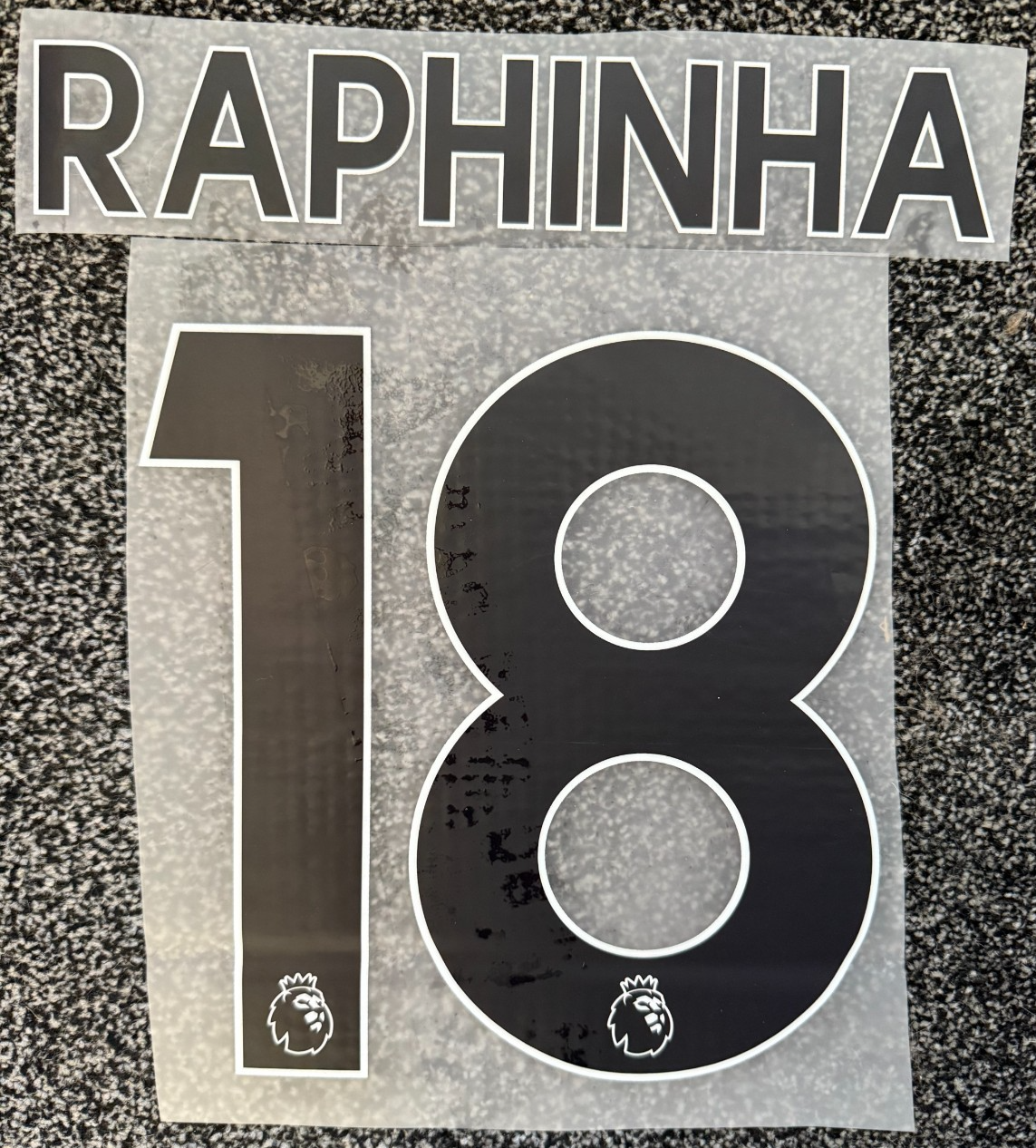 RAPHINHA 18 2017/2023 LEEDS BLACK PLAYER SIZE Nameset