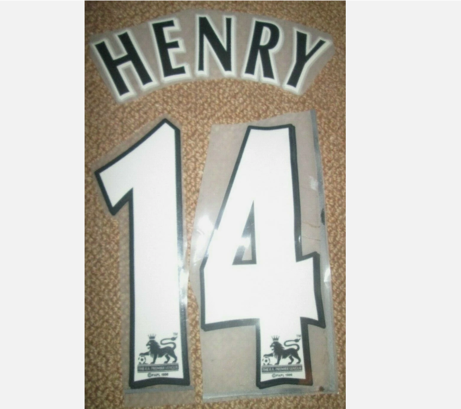 HENRY #14 2004-2005 Arsenal Player Size Premier League Black/white FELT Nameset