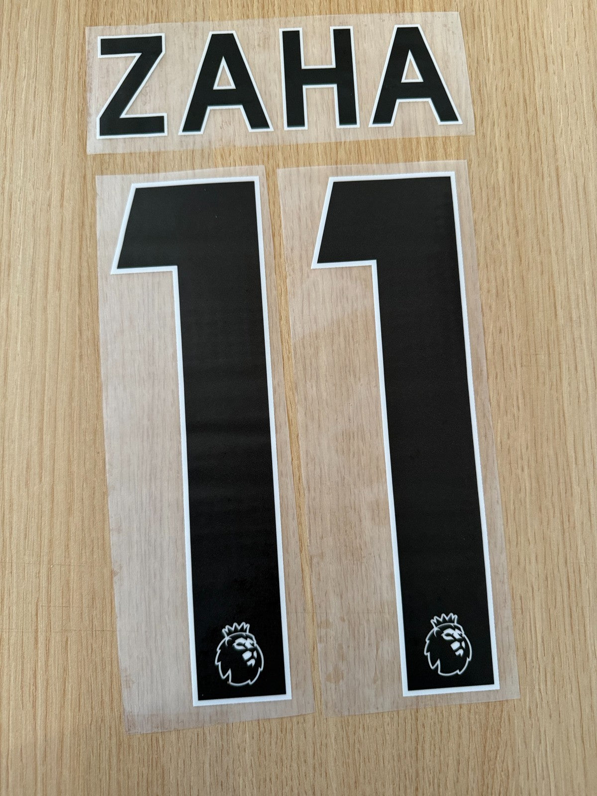 CRYSTAL PALACE 2017/2023 Zaha 11 BLACK PLAYER SIZE Nameset