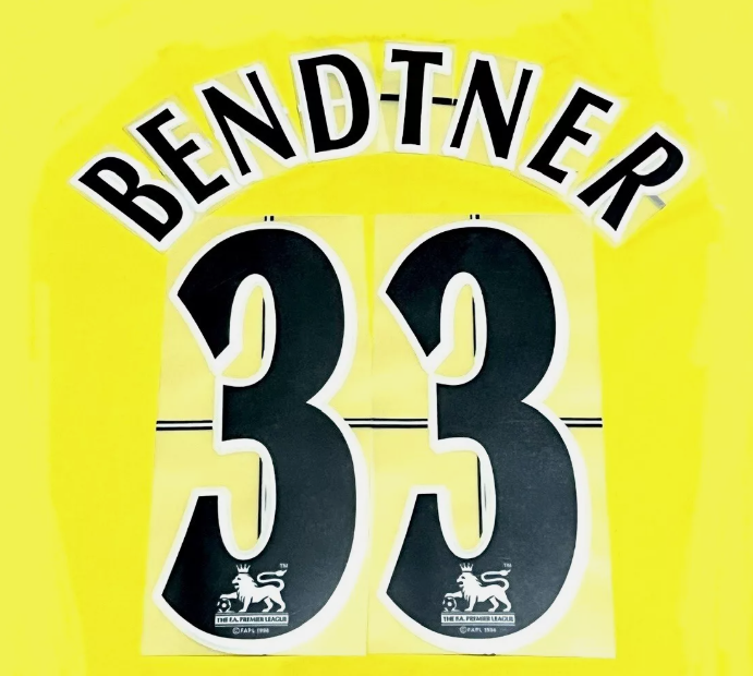 BENDTNER #33 1997-2006 Player Size Premier League BLACK FELT Nameset Arsenal UK