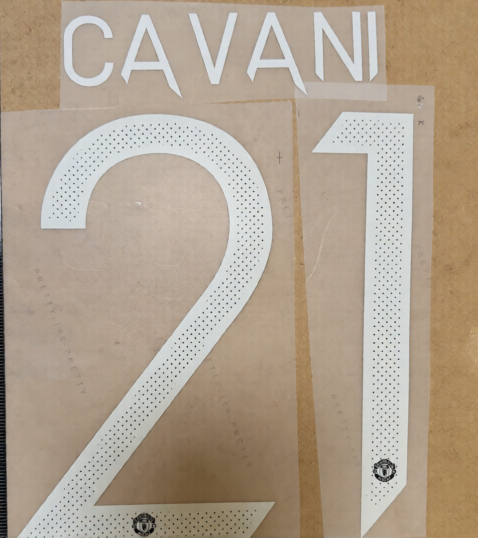 Cavani #21 2021-23 Player Size Cup White Home Nameset Manchester United