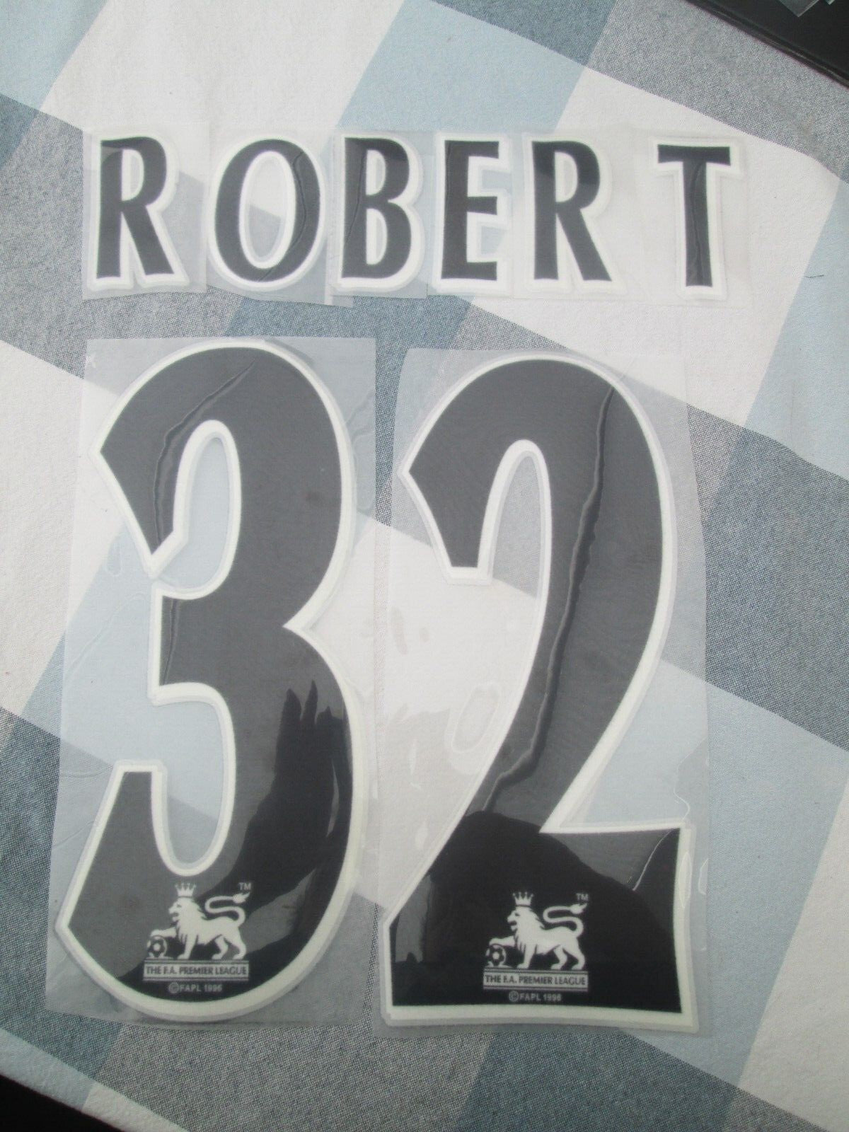 Robert #32 1997-2006 EPL Player Size Premier League Black Nameset Newcastle UK