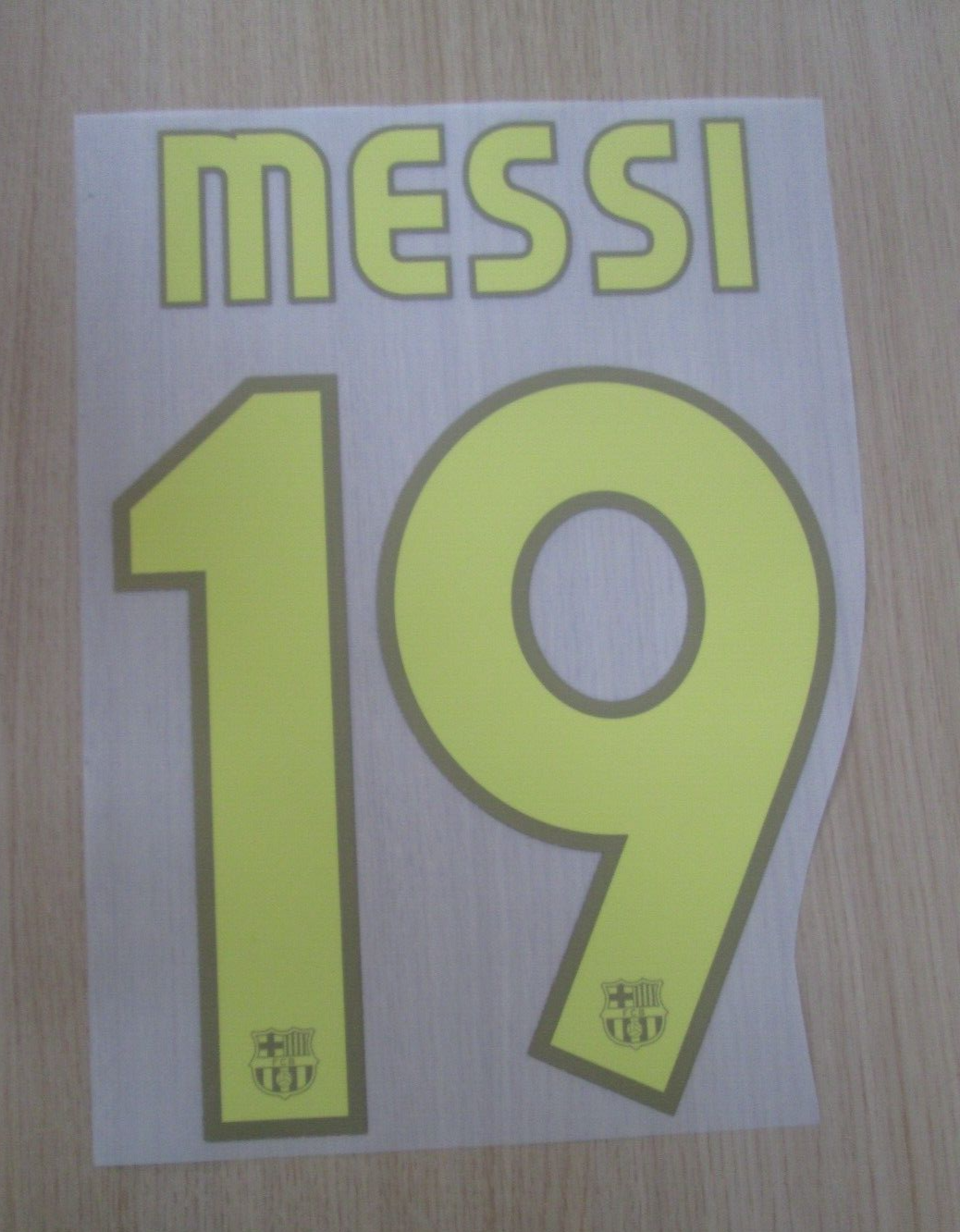 Messi #19 2006-2008 Barcelona Player Size Yellow Nameset UK stock