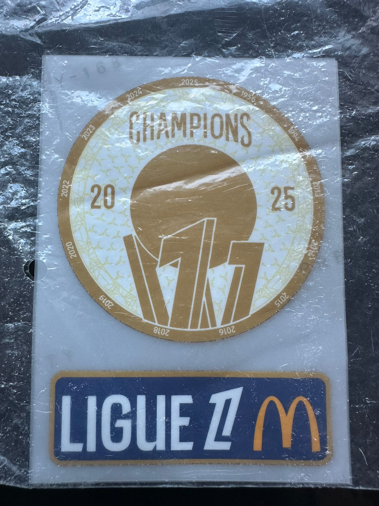 psg paris saint germain ligue 1 champion badge patch football shirt