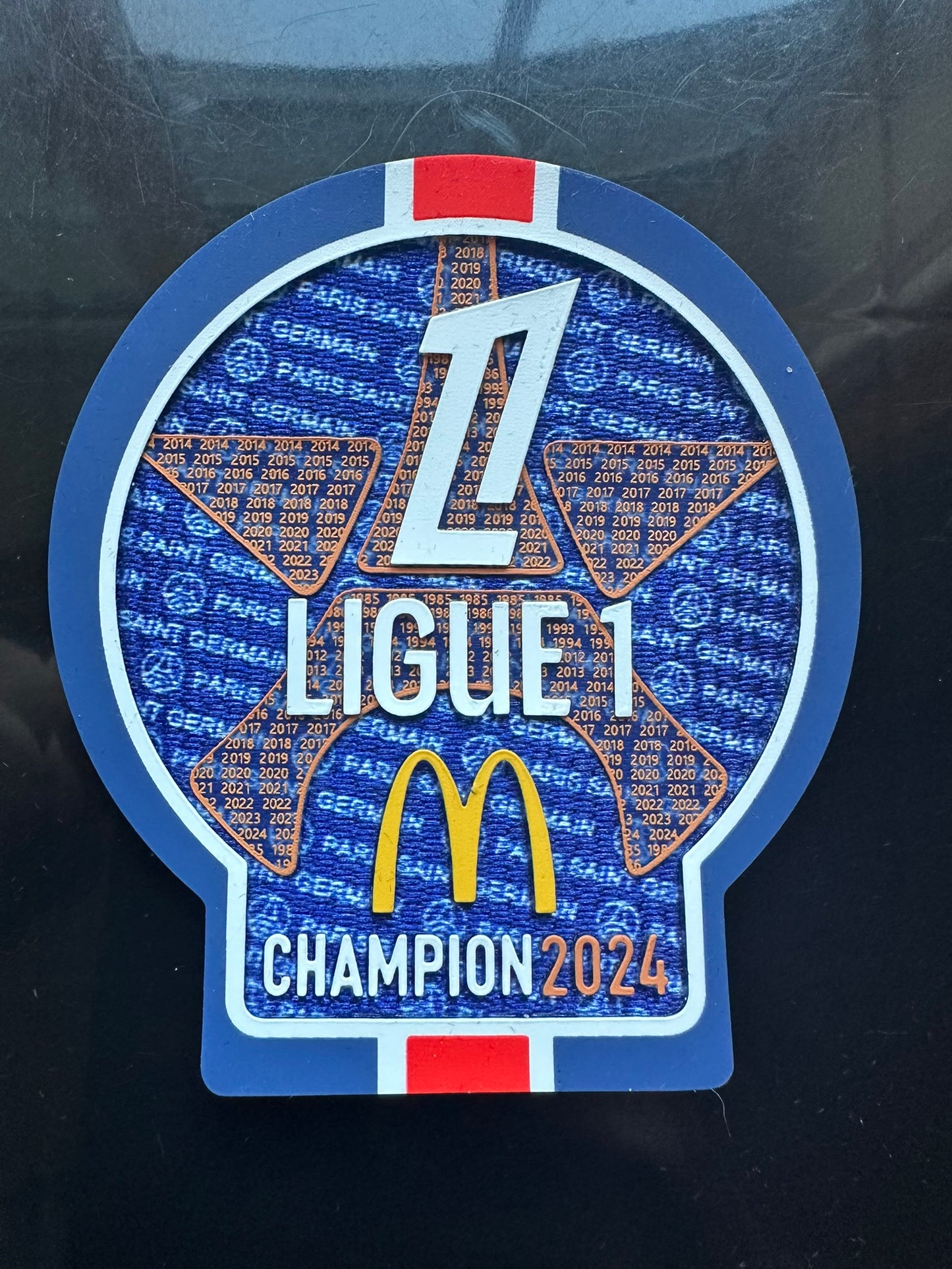 psg ligue 1 2023-2024 champion paris saint germain football badge patch