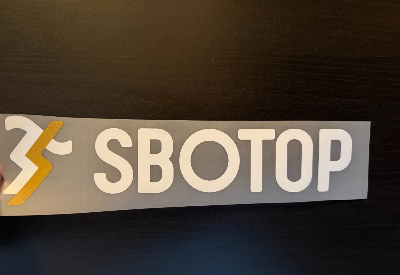 Leeds United Sponsor Patch SBOBET 2019-2021 PLASTIC Repro Football Shirt Away