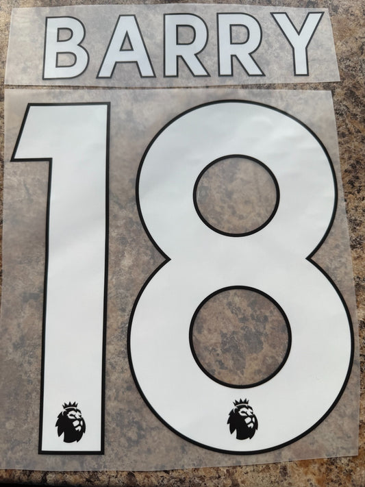 BARRY 18 2017/2023 MANCHESTER CITY WBA PLAYER SIZE Nameset