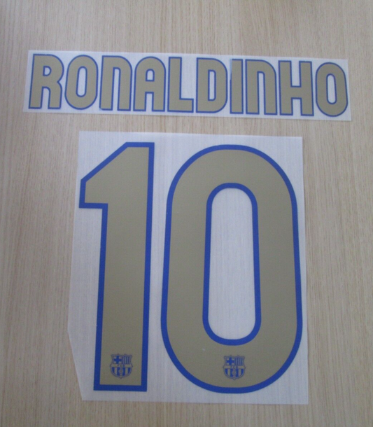 Ronaldinho #10 2006-2007 Barcelona  Player Size Gold Nameset UK stock